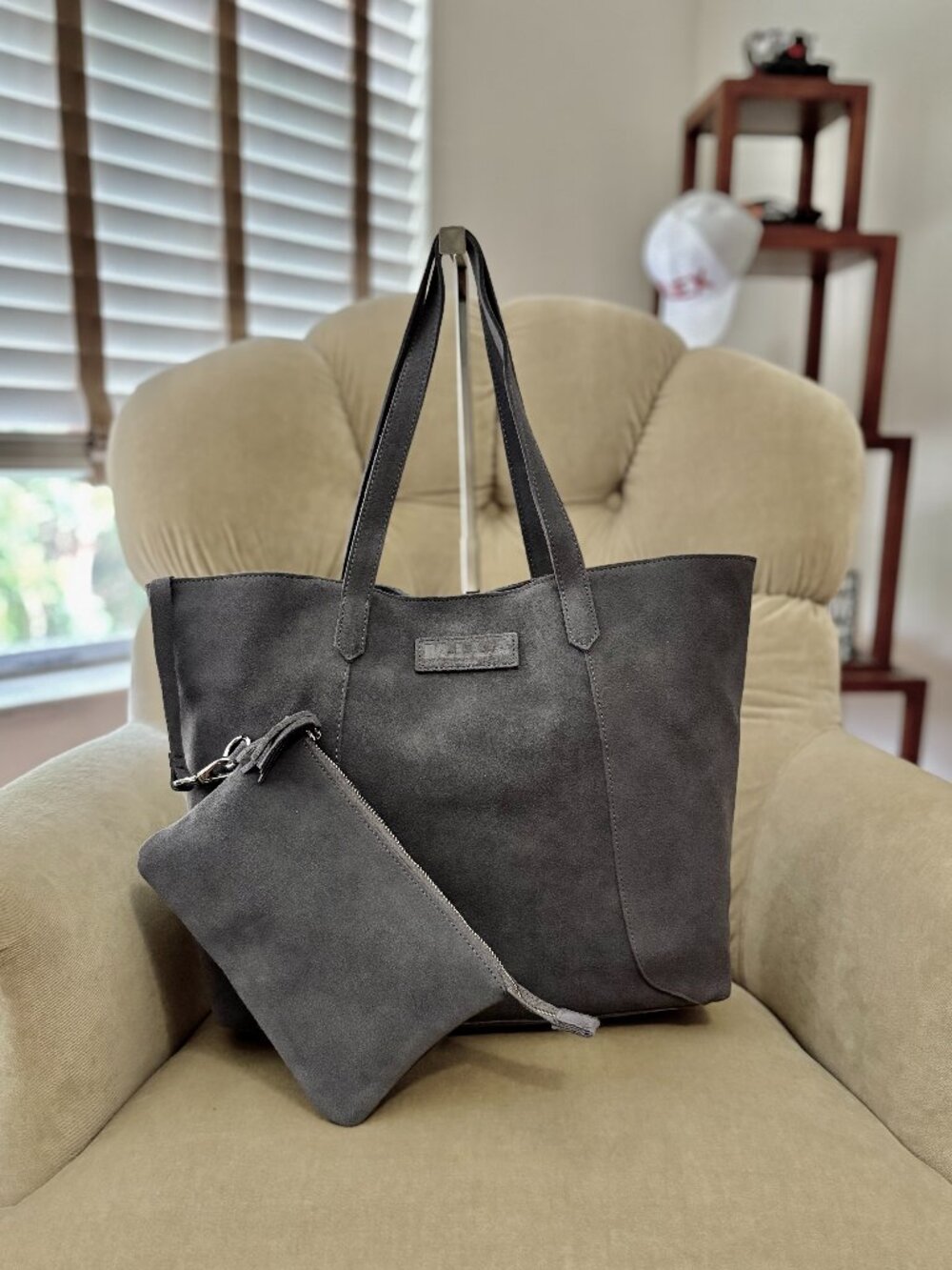 NEW Auth M.I.L.A. LOS ANGELES Iconic Luxury Gray Suede Tote & Pouch SET